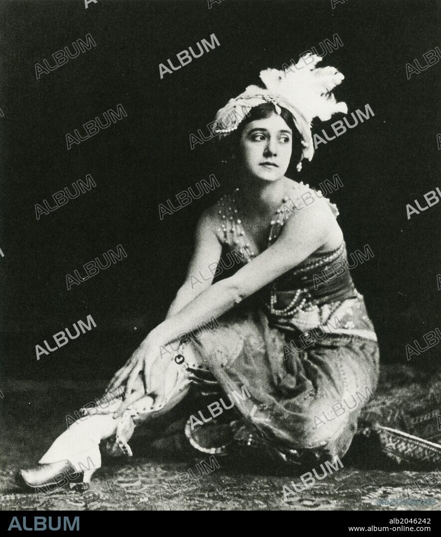 Tamara Platonovna Karsavina (10 March 1885 - 26 May 1978) was a famous Russian ballerina, renowned for her beauty, who was most noted as a Principal Artist of the Imperial Russian Ballet and later the Ballets Russes of Serge Diaghilev.
