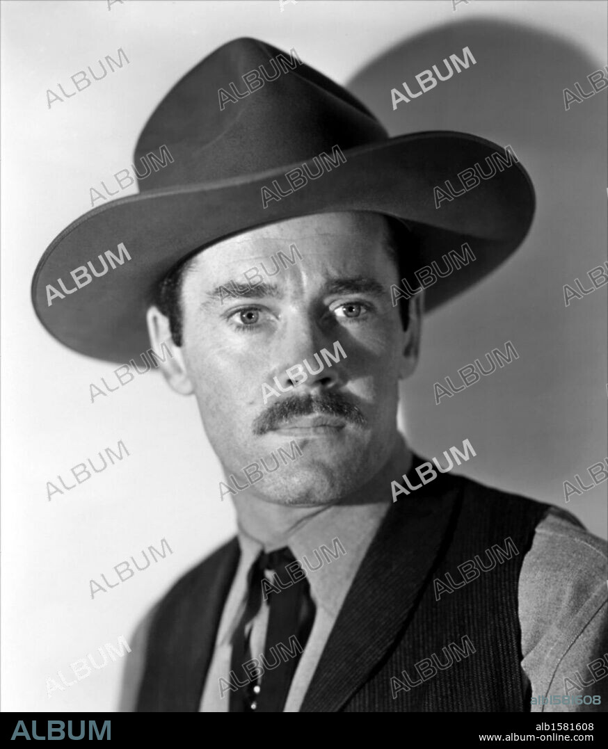 HENRY FONDA dans MY DARLING CLEMENTINE, 1946, réalisé par JOHN FORD. Copyright 20TH CENTURY FOX.