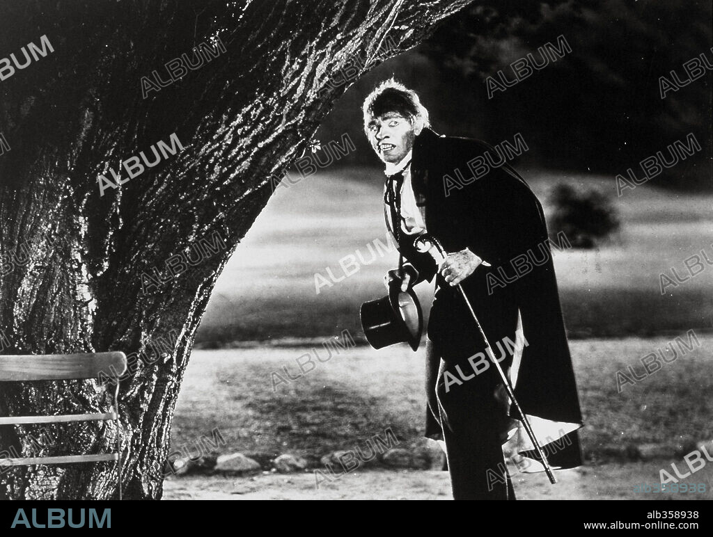 FREDRIC MARCH en EL HOMBRE Y EL MONSTRUO, 1931 (DR. JEKYLL AND MR. HYDE), dirigida por ROUBEN MAMOULIAN. Copyright PARAMOUNT PICTURES.