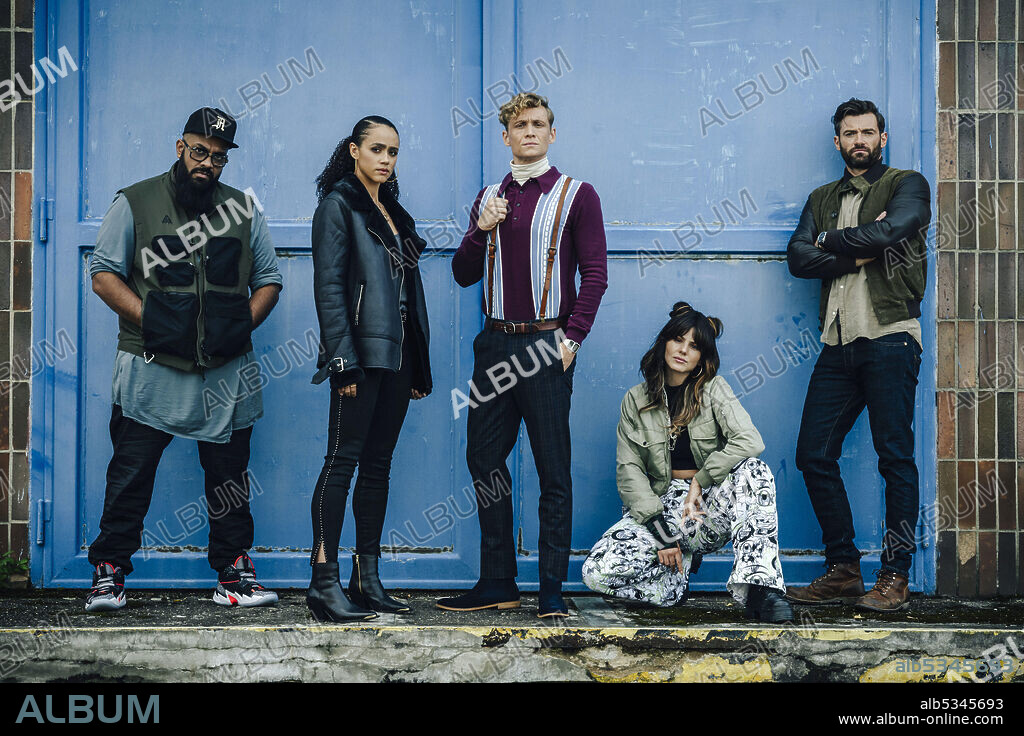 GUZ KHAN, MATTHIAS SCHWEIGHÖFER, NATHALIE EMMANUEL, RUBY O. FEE and STUART MARTIN in ARMY OF THIEVES, 2021, directed by MATTHIAS SCHWEIGHÖFER. Copyright PANTALEON FILMS.
