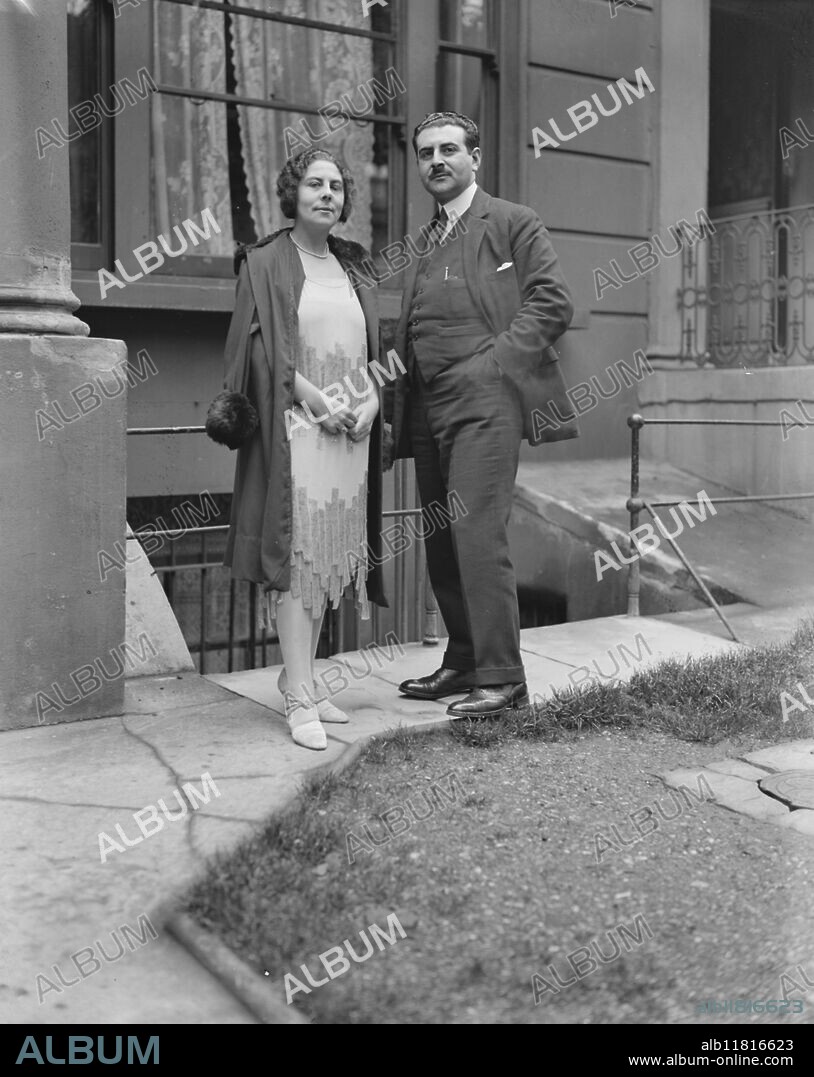 Miss Tallulah Bankhead and her fiance , Count Anthony De Bosdari . 21 November 1928.