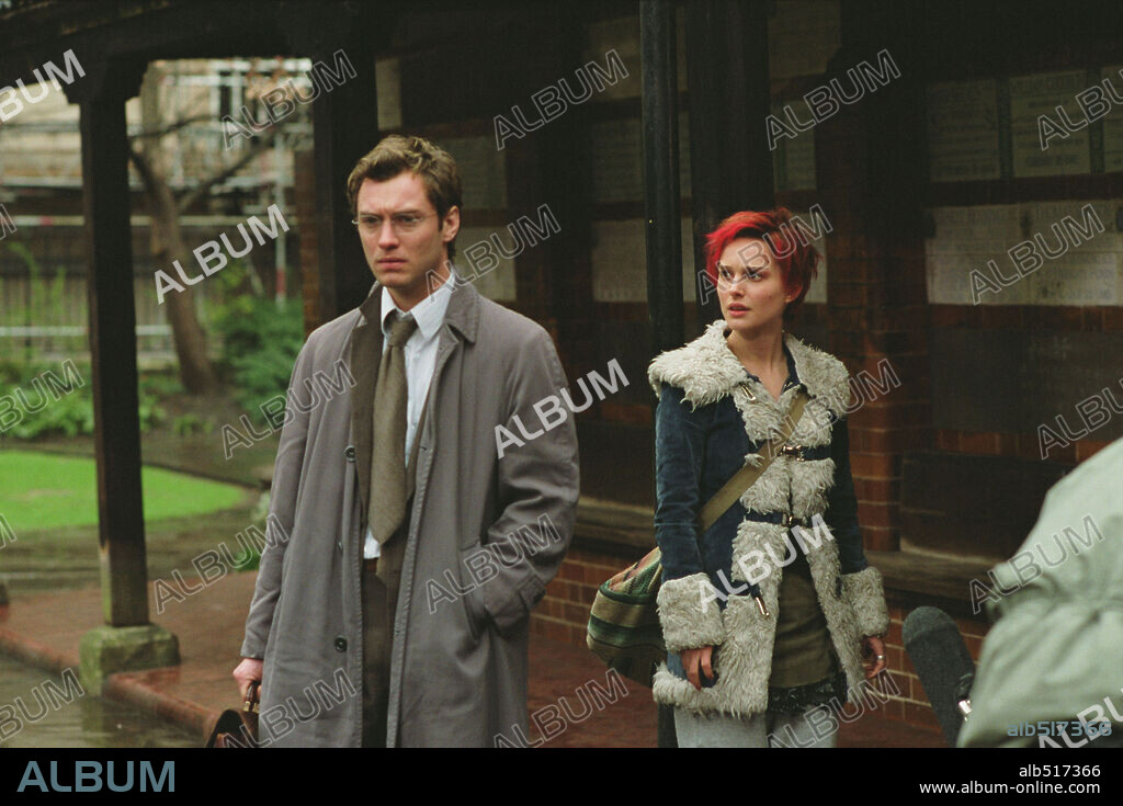 JUDE LAW y NATALIE PORTMAN en CLOSER, CEGADOS DE DESEO, 2004 (CLOSER), dirigida por MIKE NICHOLS. Copyright COLUMBIA PICTURES.