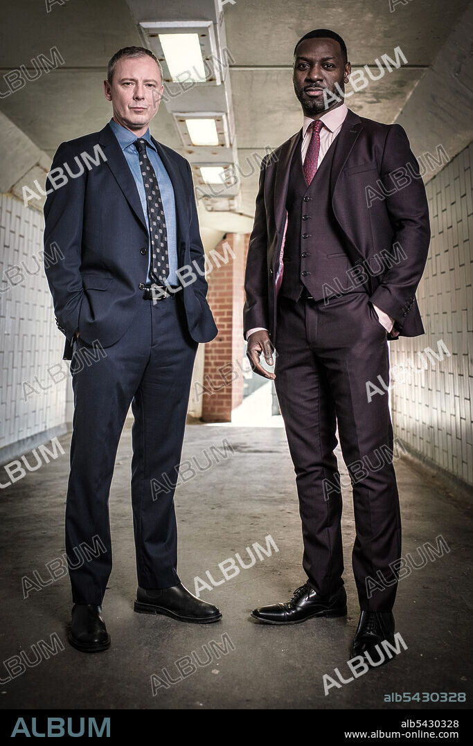 JOHN SIMM y RICHIE CAMPBELL en GRACE, 2021, dirigida por JOHN ALEXANDER y JULIA FORD. Copyright Second Act Productions.