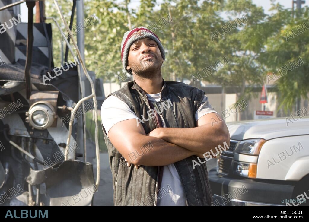 WILL SMITH in HANCOCK, 2008, directed by PETER BERG. Copyright FORWARD PASS/OVERBROOK ENTERTAINMENT.