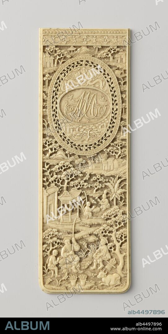 Ivory lid with oriental landscape, Ivory elongated lid with a top center monogram M.A. and two birds in a lying oval. Around it a larger, standing oval with openwork edge and a narrow stud band. Inside, two dragons at the top, and a landscape at the bottom. The rest of the lid is carved in deep relief with a landscape with trees, buildings, figures and a cow lying at the bottom, China, India, Jacob Mossel (1704-1761), Dutch East India Company, anonymous, 1750 - 1800, ivory, cutting, l 17.2 cm × w 6.1 cm.