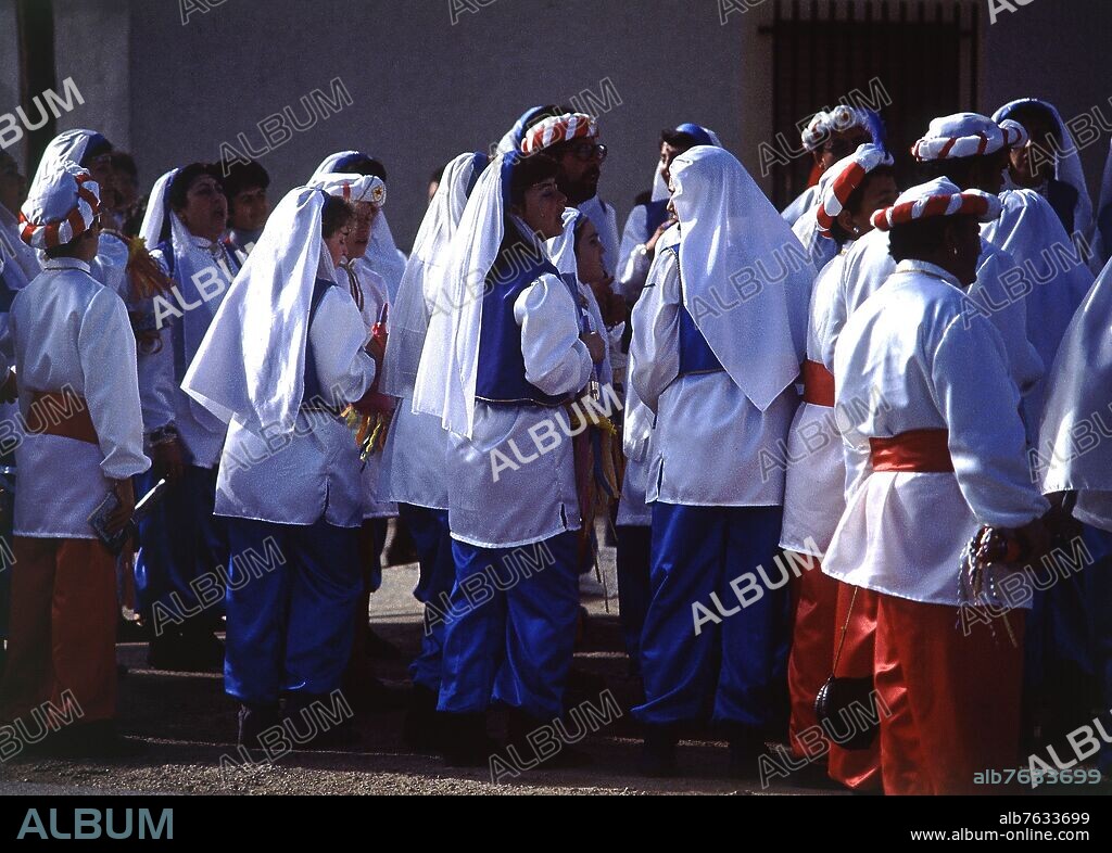 FIESTAS DE CARNAVAL-DISFRACES DE MOROS.
