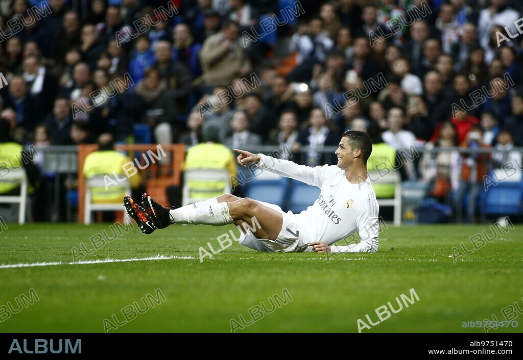 Madrid, 30/12/2015. Partido de liga disputado en el estadio Santiago Bernabéu entre el Real Madrid y la Real Sociedad.  En la imagen, Cristiano Ronaldo celebra un gol. Foto: Oscar del Pozo ARCHDC.