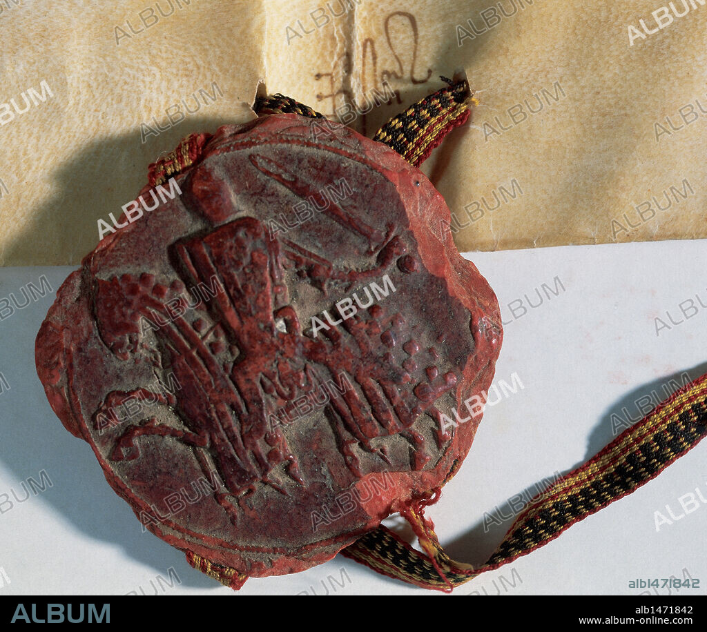 JAIME I DE URGELL (1320-1347). Conde de Urgell, Vizconde de Ager, Barón de Entenza, Antillón y de Alcelea del Cinca. Segundo hijo de Alfonso IV de Aragón "El Benigne" y de Teresa de Entenza, nieta del Conde de Urgell. El conde murió en Barcelona, a la edad de 27 años y el dondado pasó a manos de su esposa Cecilia I de Urgell. SELLO de cera roja, con la figura del CONDE, perteneciente a un Manuscrito del año 1346. Archivo Histórico Comarcal de Balaguer.
