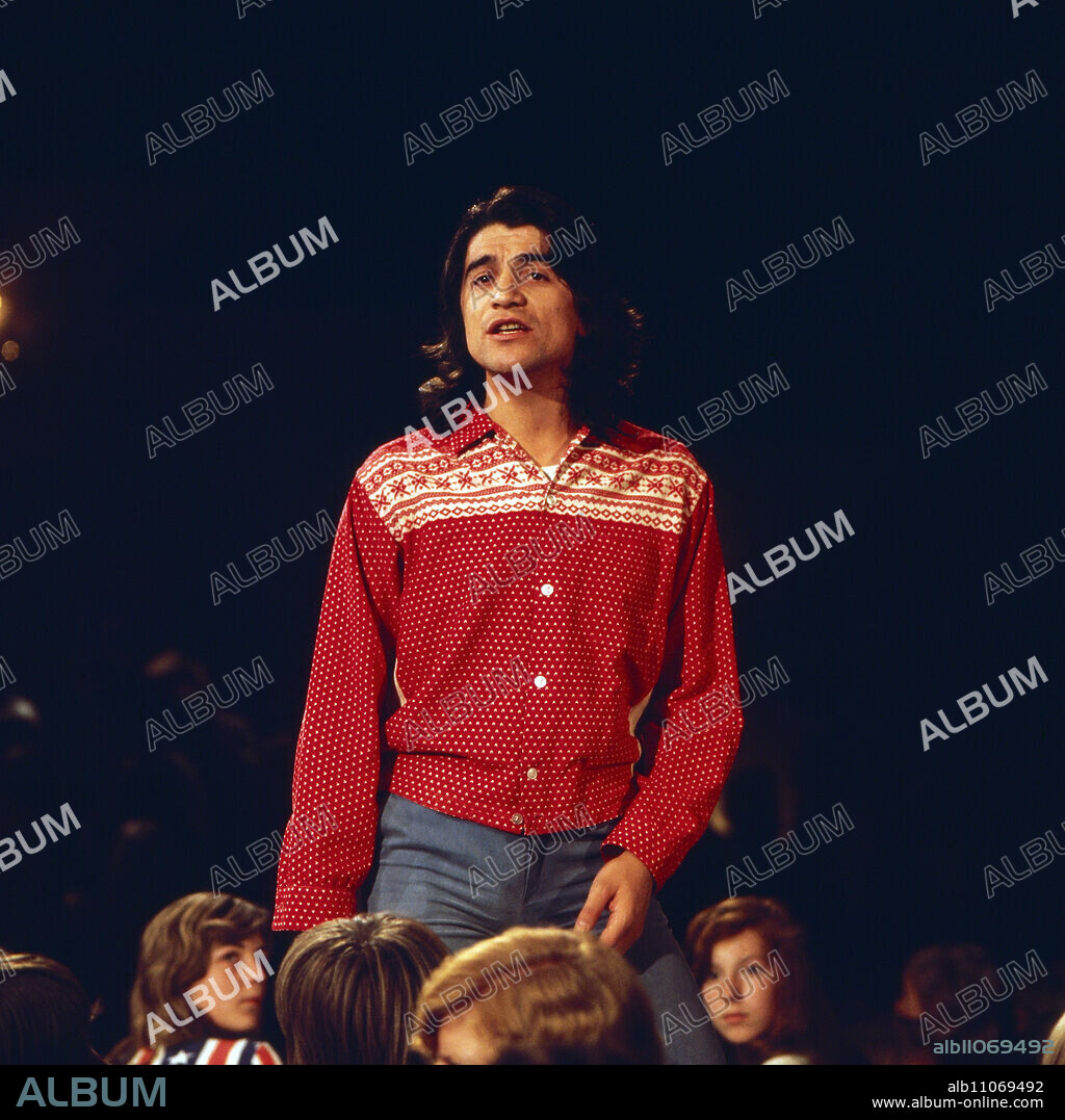 Drupi, real name: Giampiero Anelli), Italian singer, in the music show "Music from Studio B", Germany 1975.