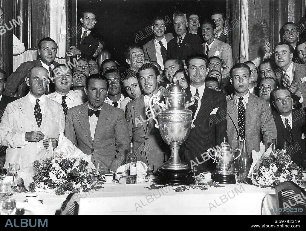 Sevilla F.C. celebración de la copa de España de 1935 -fecha Aproximada.