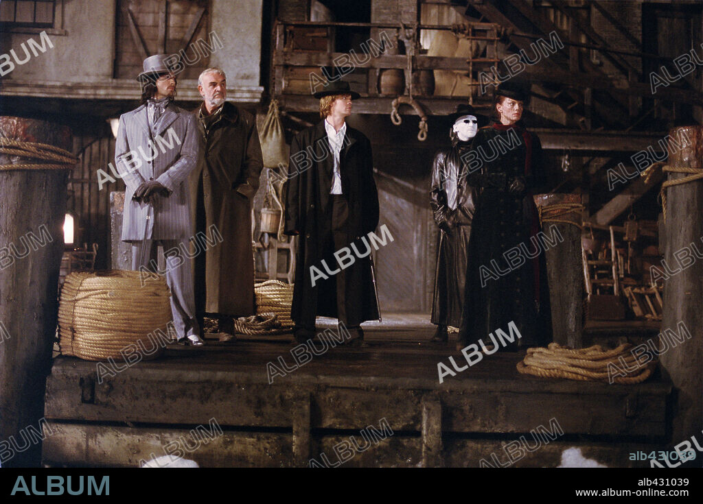 PETA WILSON, SEAN CONNERY, SHANE WEST, STUART TOWNSEND and TONY CURRAN in THE LEAGUE OF EXTRAORDINARY GENTLEMEN, 2003, directed by STEPHEN NORRINGTON. Copyright 20TH CENTURY FOX.