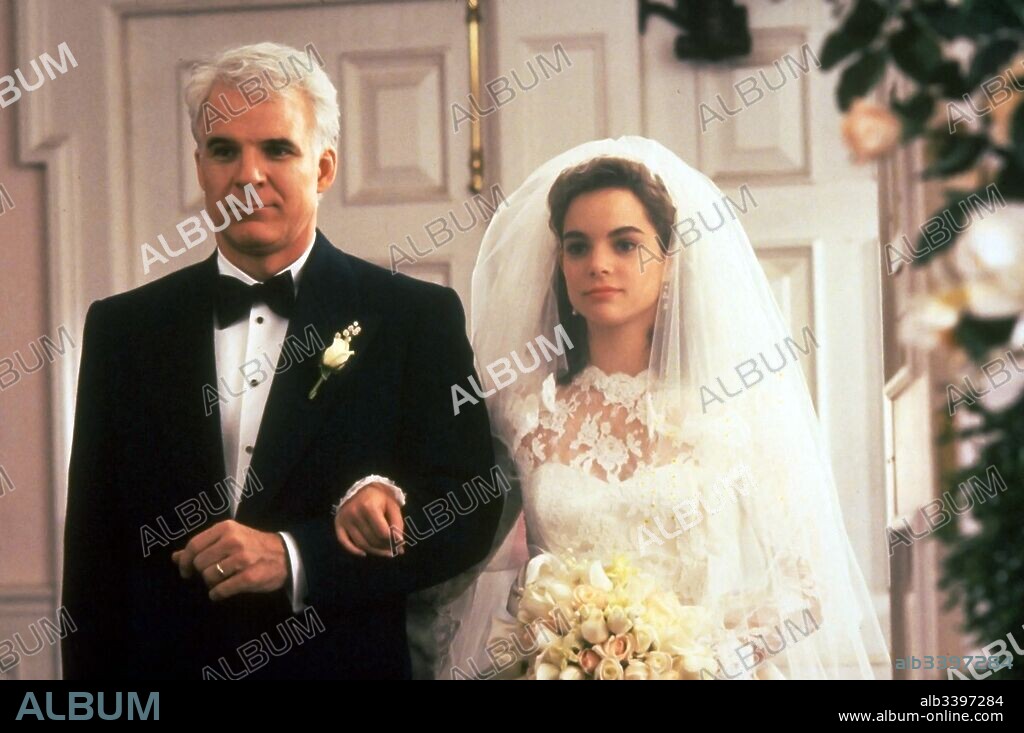KIMBERLY WILLIAMS-PAISLEY y STEVE MARTIN en EL PADRE DE LA NOVIA, 1991 (FATHER OF THE BRIDE), dirigida por CHARLES SHYER. Copyright TOUCHSTONE PICTURES.