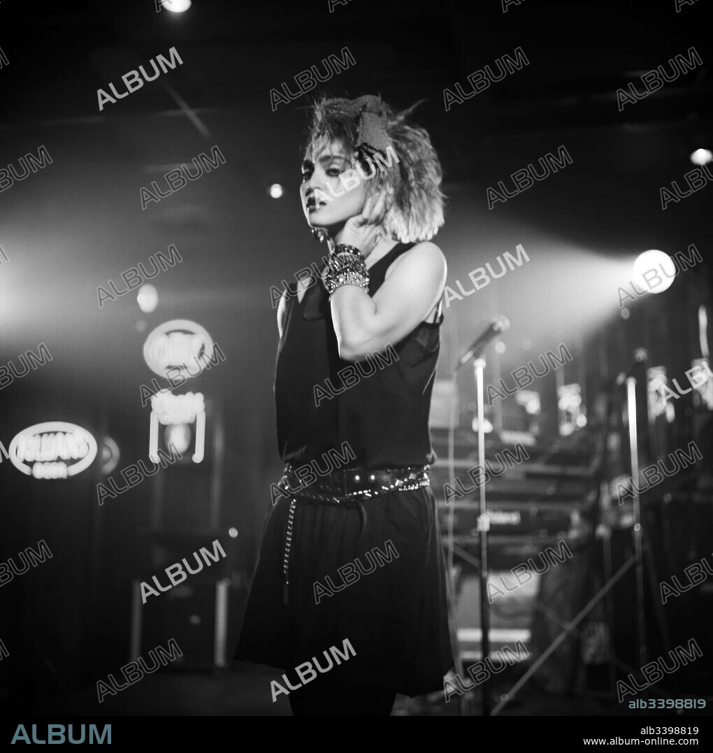 MADONNA en LOCO POR TI, 1985 (VISION QUEST), dirigida por HAROLD BECKER. Copyright WARNER BROS. PICTURES.
