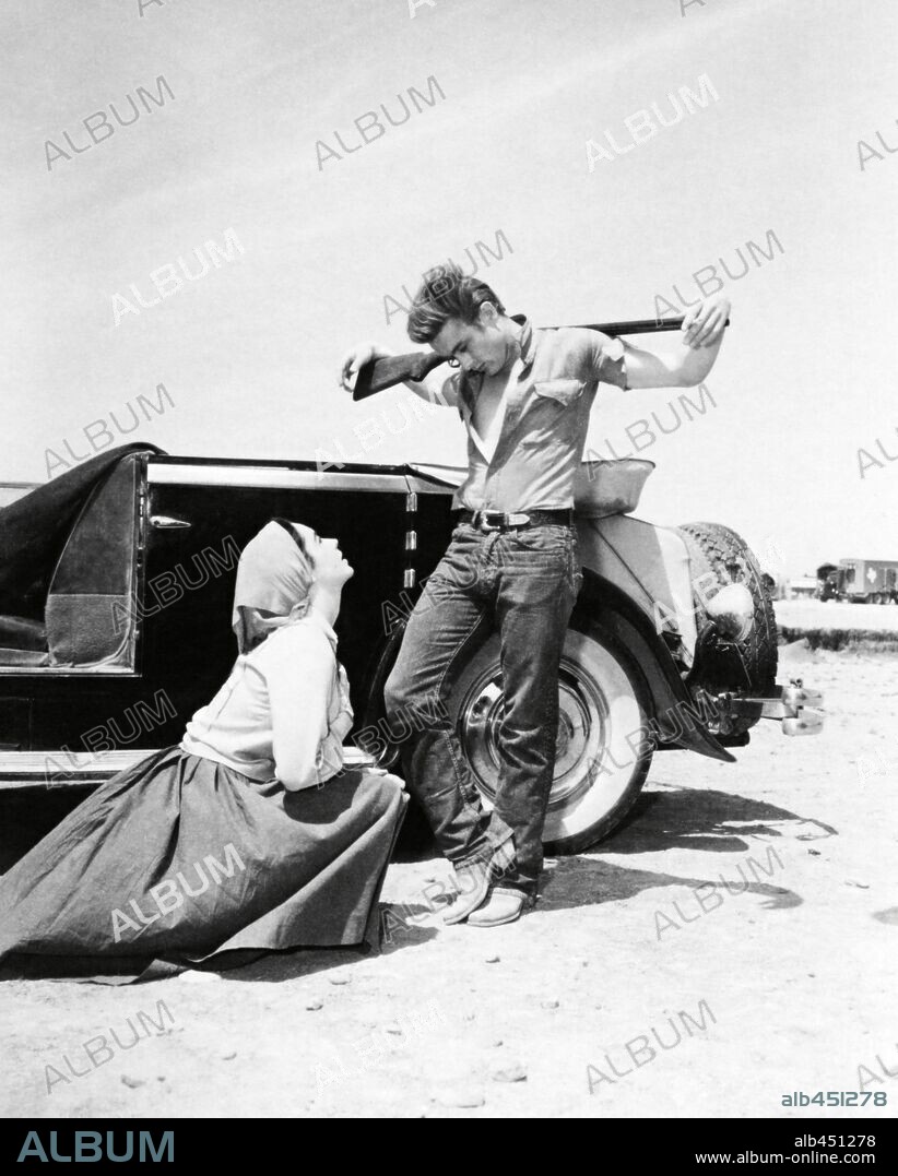 ELIZABETH TAYLOR et JAMES DEAN dans GIANT, 1956, réalisé par GEORGE STEVENS. Copyright WARNER BROTHERS.