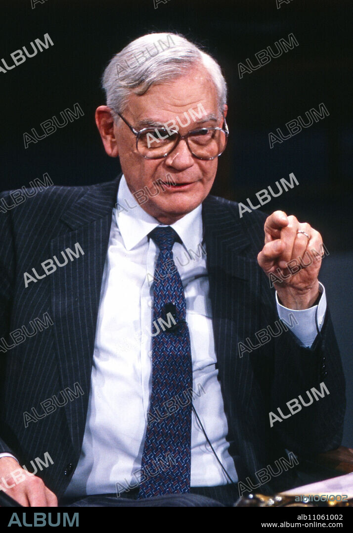 Gerhard Loewenthal; German journalist and former director and presenter of the program "ZDF-Magazin" as a guest in a talk show, Germany around 1993.