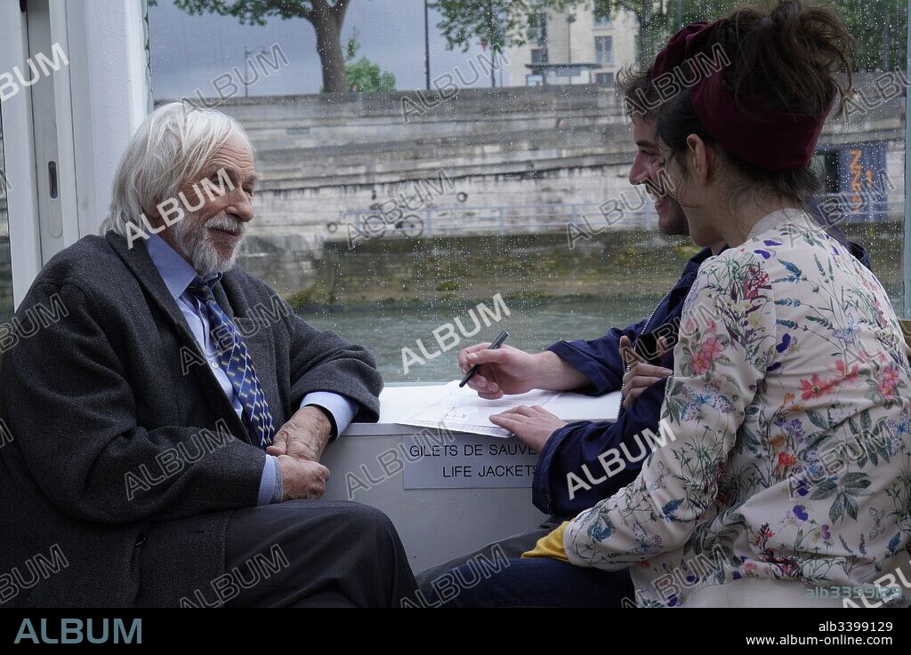 FANNY VALETTE y PIERRE RICHARD en EN LUGAR DEL SR. STEIN, 2017 (UN PROFIL POUR DEUX), dirigida por STEPHANE ROBELIN. Copyright Ici et Là Productions, Detailfilm, Compagnie Cinématographiq.
