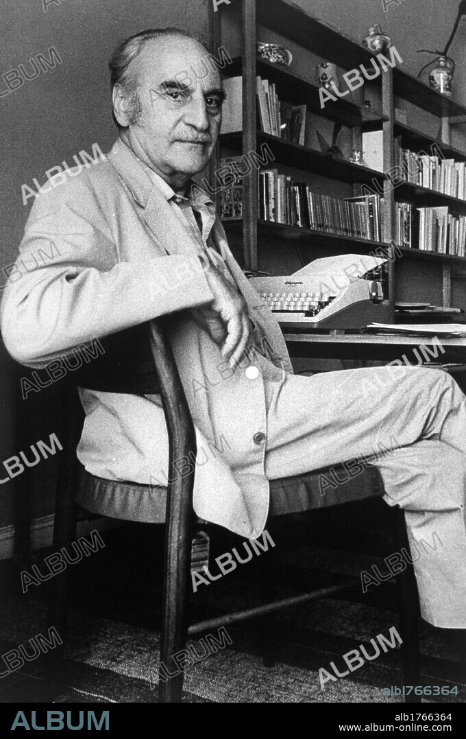 Francisco Ayala García-Duarte (1906-2009), novelista español.