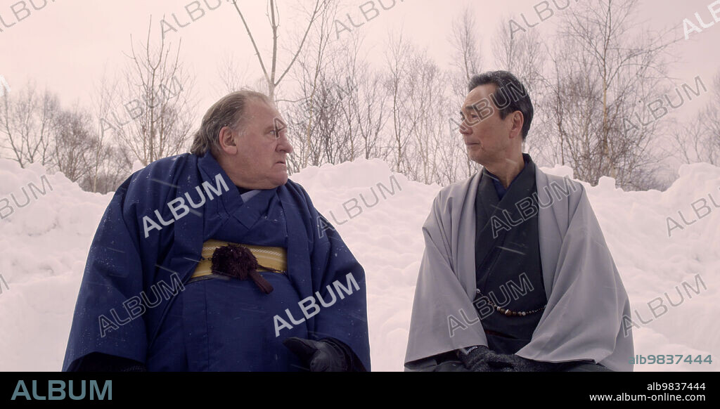 GERARD DEPARDIEU y KYOZO NAGATSUKA en EL SABOR DE LAS COSAS SIMPLES, 2022 (UMAMI), dirigida por SLONY SOW. Copyright Slony Picture.