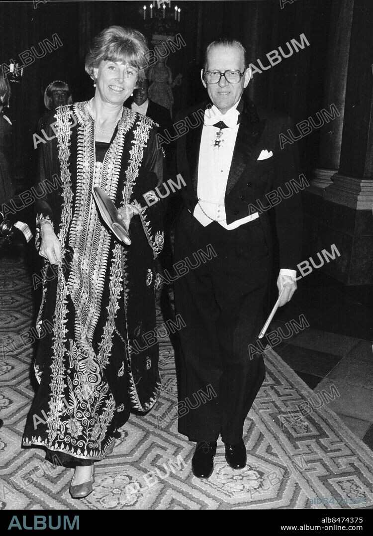 Stockholm 1983-01-27. Förste vice talman Ingegerd Troedsson med man under en kungamiddag. Foto: Stefan Lindblom / SvD / TT / kod 12014.