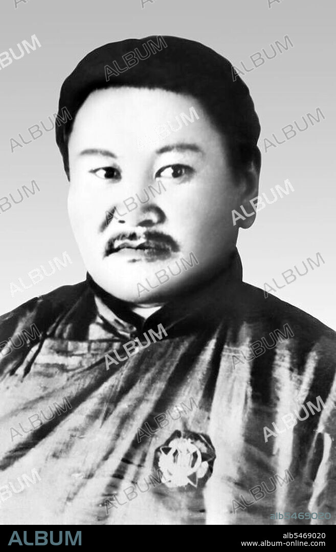 Genden has been described as imprudent, shrewd, full of guile, quick tempered, loquacious, straightforward, belligerent and arrogant. He publicly criticized Stalin and the Soviet Union during moments of intoxication, for example he once openly called the Soviet Union Red Imperialists. He became famous for fearlessly confronting Stalin during their public meetings in Moscow and was one of the few to stand up to Stalin's despotic character. In March 1936 Genden was removed from his offices of the prime minister and the foreign minister and placed under house arrest. Genden traveled to the USSR, ostensibly for medical treatment, in April 1936. In 1937 he was arrested and under interrogation admitted to conspiring with 'lamaist reactionaries and Japanese spies'. He was executed in Moscow on November 26, 1937.