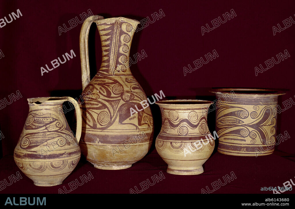 AUTOR LIBRE 01307. CERAMICA IBERICA - SIGLO III AC PROCEDENTE DE LA NECROPOLIS DE CABECICO DEL TESORO EN VERDOLAY (MURCIA).