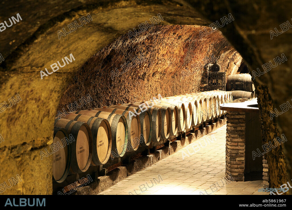 Laguardia; "Casa del Vino" / zona de bodegas / casa natal de Samaniego.
