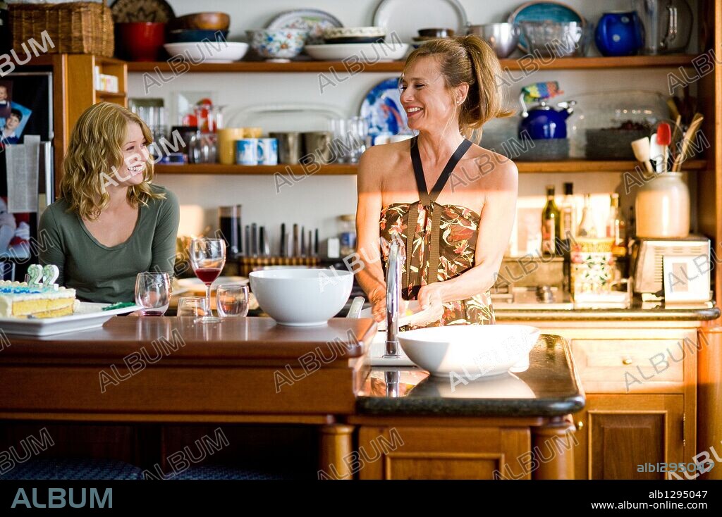 EMILIE DE RAVIN and LENA OLIN in REMEMBER ME, 2010, directed by ALLEN COULTER. Copyright UNDERGROUND FILMS AND MANAGEMENT.