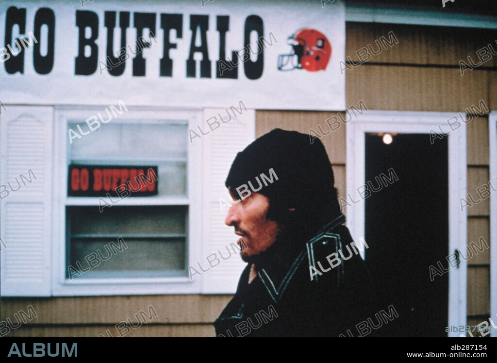 VINCENT GALLO in BUFFALO '66, 1998, directed by VINCENT GALLO. Copyright WANDA VISION.