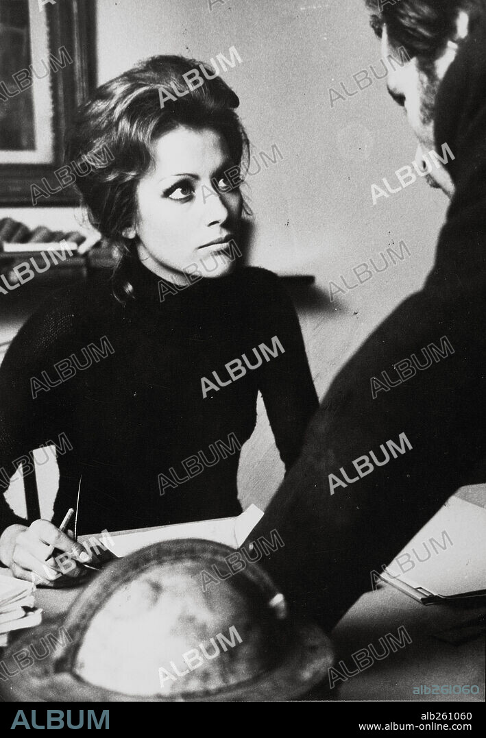 SILVIA MONTI in GIORNATA NERA PER L'ARIETE, 1971, directed by LUIGI BAZZONI.