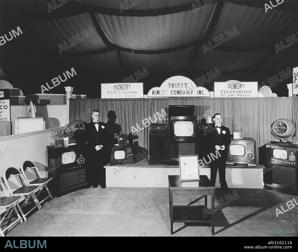 Ft. Worth, Texas 1949. The Dumont Television and Network Company display at a home show.