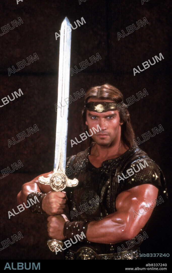 ARNOLD SCHWARZENEGGER en EL GUERRERO ROJO, 1985 (RED SONJA), dirigida por RICHARD FLEISCHER. Copyright M.G.M/UNITED ARTIST.