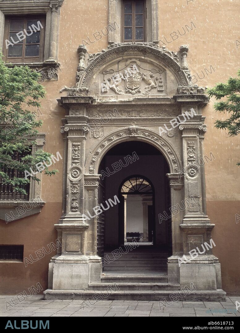 JUAN DE MARQUINA. PORTADA DEL EDIFICIO DE LA CURIA DE GRANADA - 1530 - ESTILO PLATERESCO.