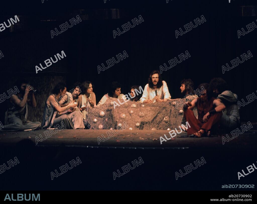 JESUCRISTO SUPERSTAR - JESUCRSITO (CAMILO SESTO) EN LA ULTIMA CENA.