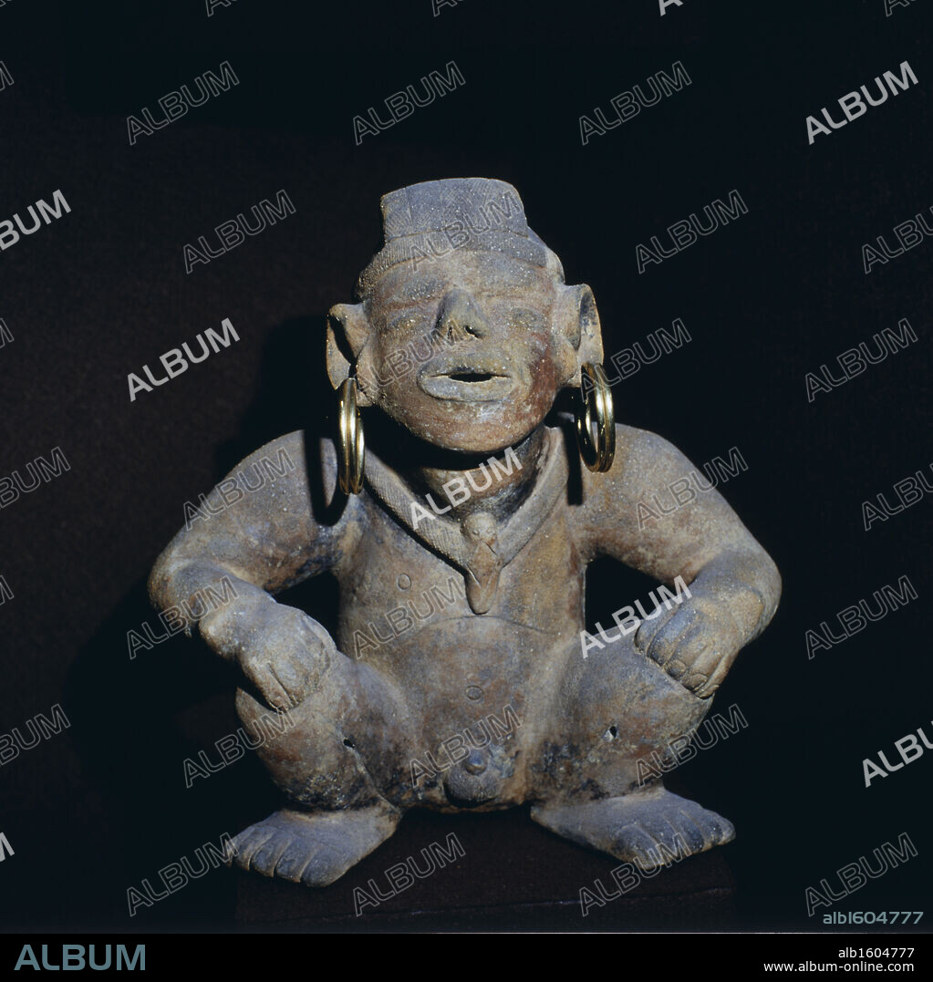Artifact from Calima Culture Pre-Columbian Gold Museo del Oro, Bogota, Colombia.