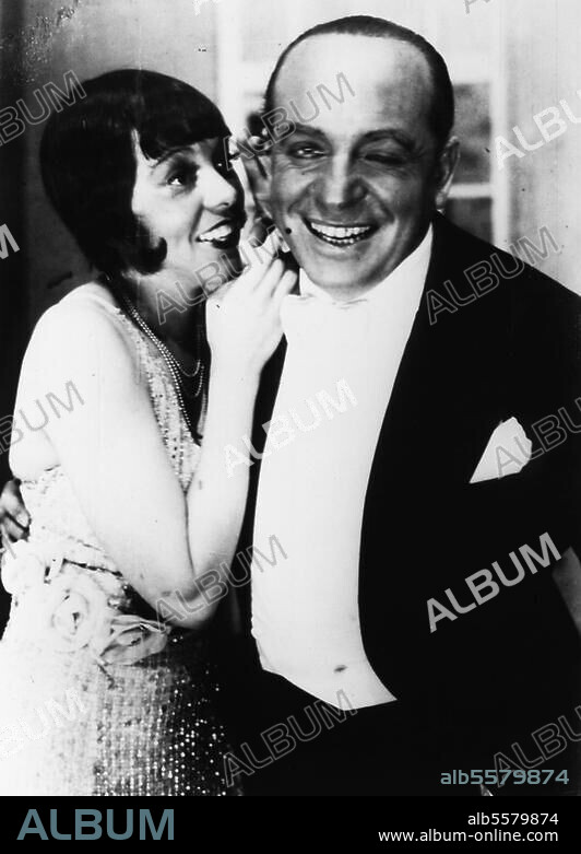 Abraham, Paul composer, 1892-1960. Works: Victoria und ihr Husar. Operetta; first performed in Vienna, 1930. Lizzi Waldmüller and Oskar Denes at the Berlin premiere. Photo.