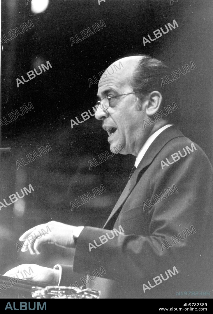 16 marzo 1981. Francisco Fernández Ordóñez durante la presentación de la ley del divorcio en el congreso de los Diputados.
