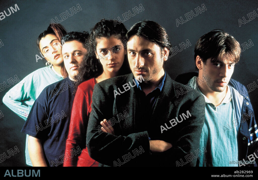 CANDELA PEÑA, CARMELO GOMEZ, JAVIER BARDEM, PEPON NIETO y RUTH GABRIEL en DIAS CONTADOS, 1994, dirigida por IMANOL URIBE. Copyright AIETE FILMS-ARIANE FILMS.