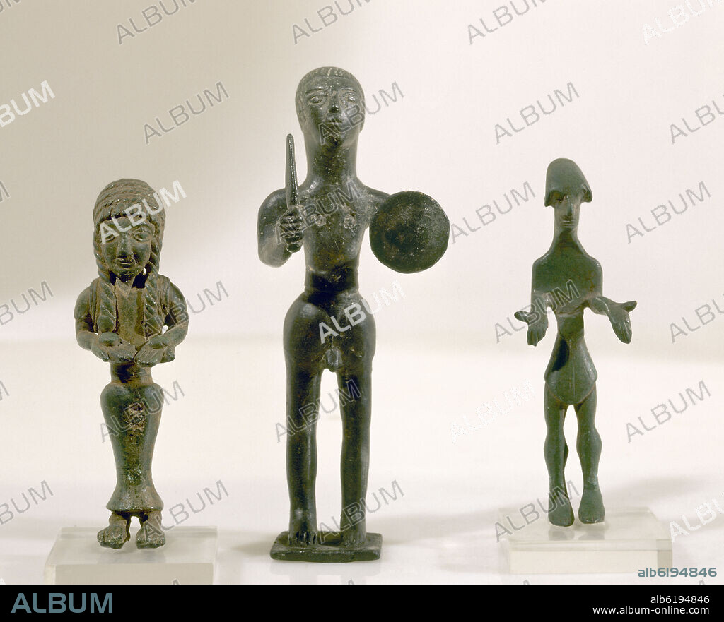 FIGURAS VOTIVAS DE BRONCE DEL COLLADO DE LOS JARDINES-JAEN-ESCULTURA IBERICA.