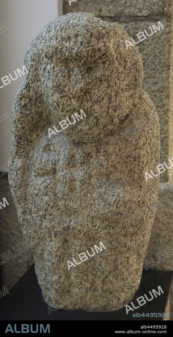 Ídolo fálico celta. Procedente de Paderne (provincia de La Coruña, Galicia). Museo Arqueológico e Histórico (Castillo de San Antón). La Coruña. Galicia. España.