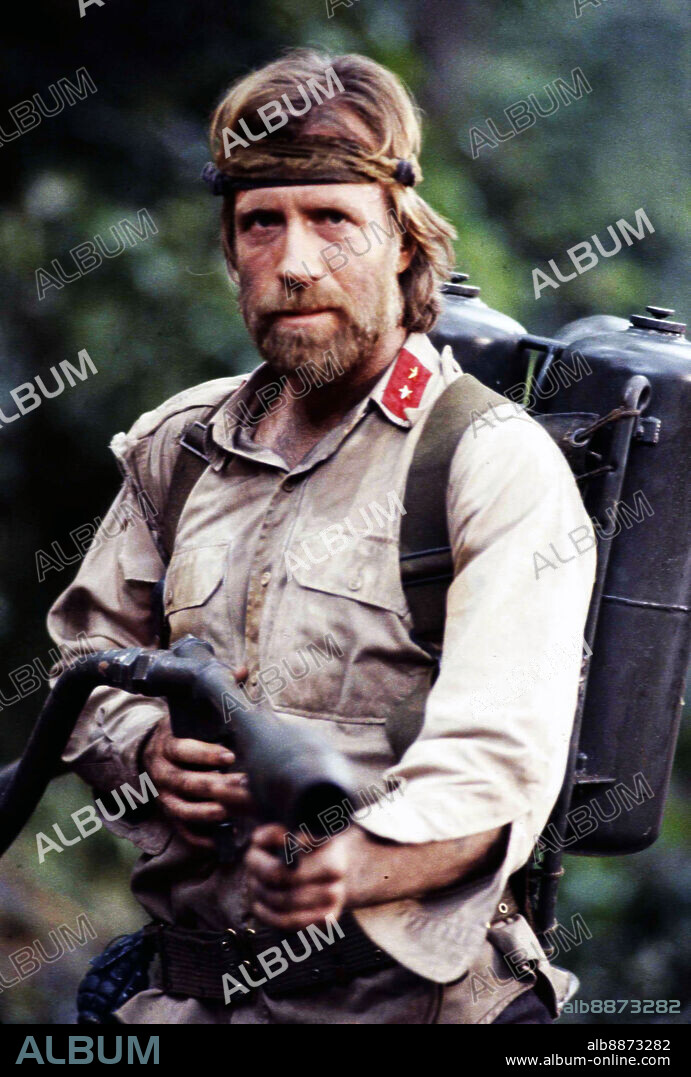 CHUCK NORRIS in MISSING IN ACTION 2: THE BEGINNING, 1985, unter der Regie von LANCE HOOL. Copyright The Cannon Group Inc.
