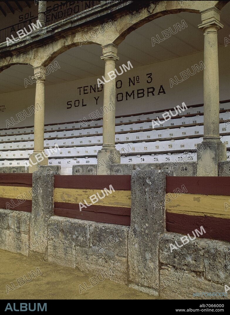 ALDEHUELA JOSE MARTIN. BARRERA DE LA PLAZA DE TOROS DE RONDA UNA DE LAS PLAZAS DE TOROS MAS ANTIGUAS DE ESPAÑA - 1769/1785 - NEOCLASICISMO ESPAÑOL- FOTO DE LOS.