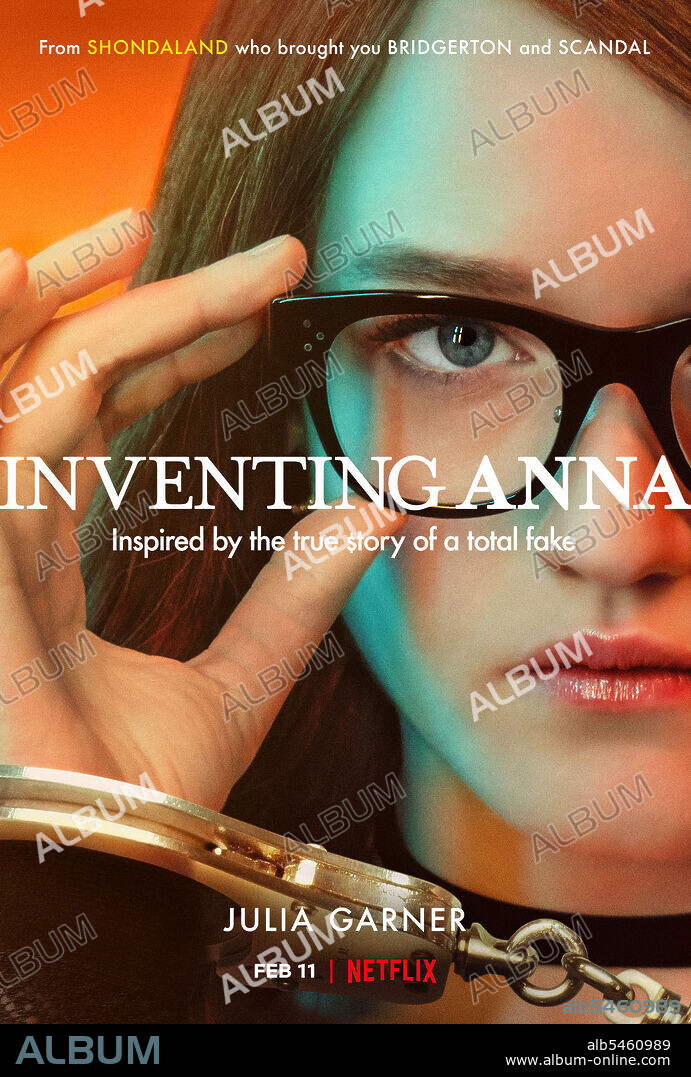 JULIA GARNER in INVENTING ANNA, 2021, directed by DAVID FRANKEL and TOM VERICA. Copyright Shondaland.