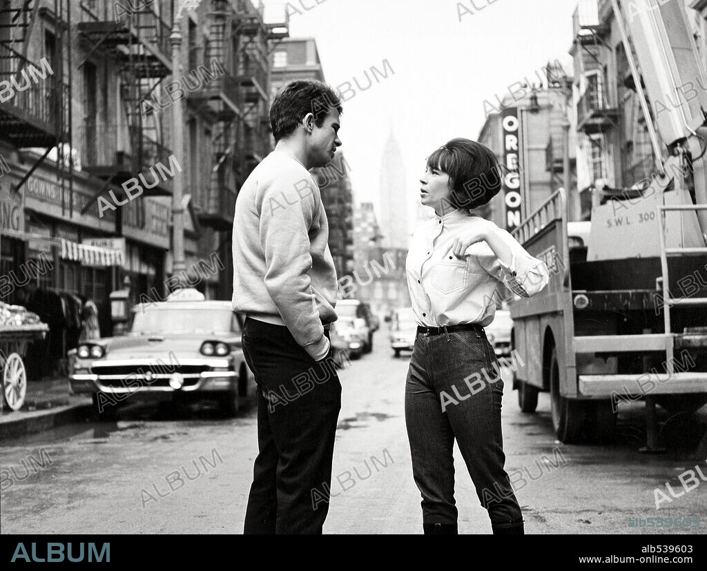 LESLIE CARON and WARREN BEATTY in PROMISE HER ANYTHING, 1965, directed by ARTHUR HILLER. Copyright PARAMOUNT PICTURES.