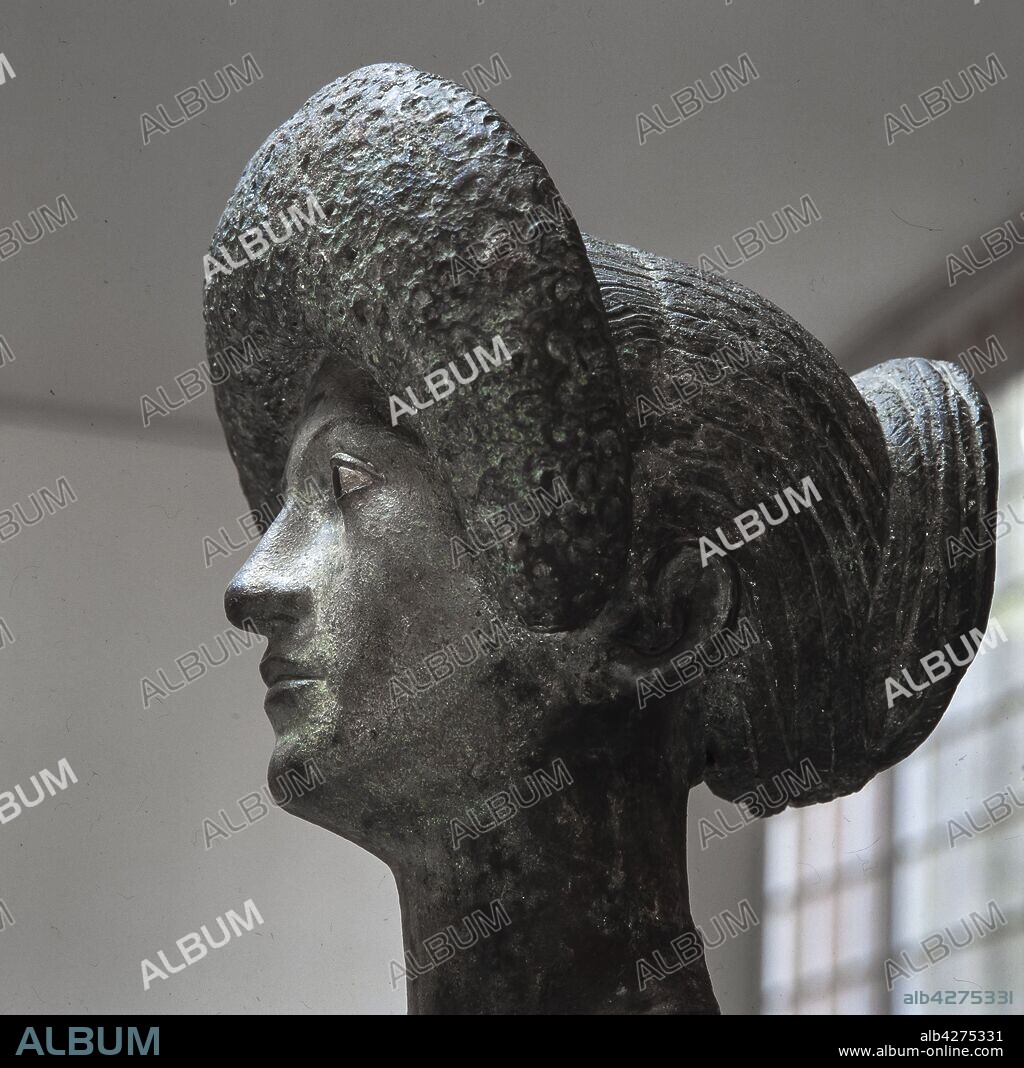 Dama Flavia, busto romano de bronce, siglo I.