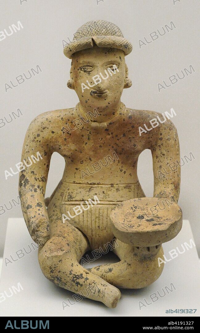 Figura humana sentada (silbato). Cerámica. Estilo Colima. Período Preclásico Tardío (400 a. C. -100 d. C). Occidente de México. Museo de América. Madrid. España.