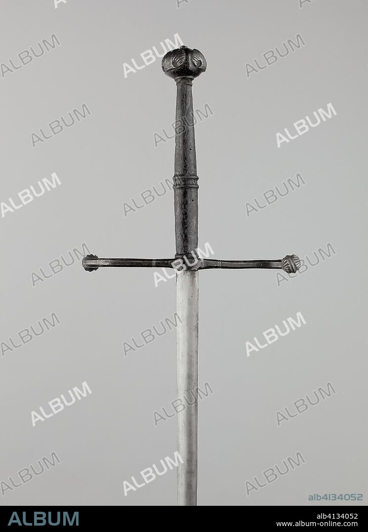 Thrusting Sword (Estoc). German. Date: 1515-1550. Dimensions: Overall L. 118.5 cm (46 3/4 in.)
Blade L. 96.5 cm (38 in.)
Wt. 2 lb. 10 oz. Steel, wood, and leather. Origin: Germany.