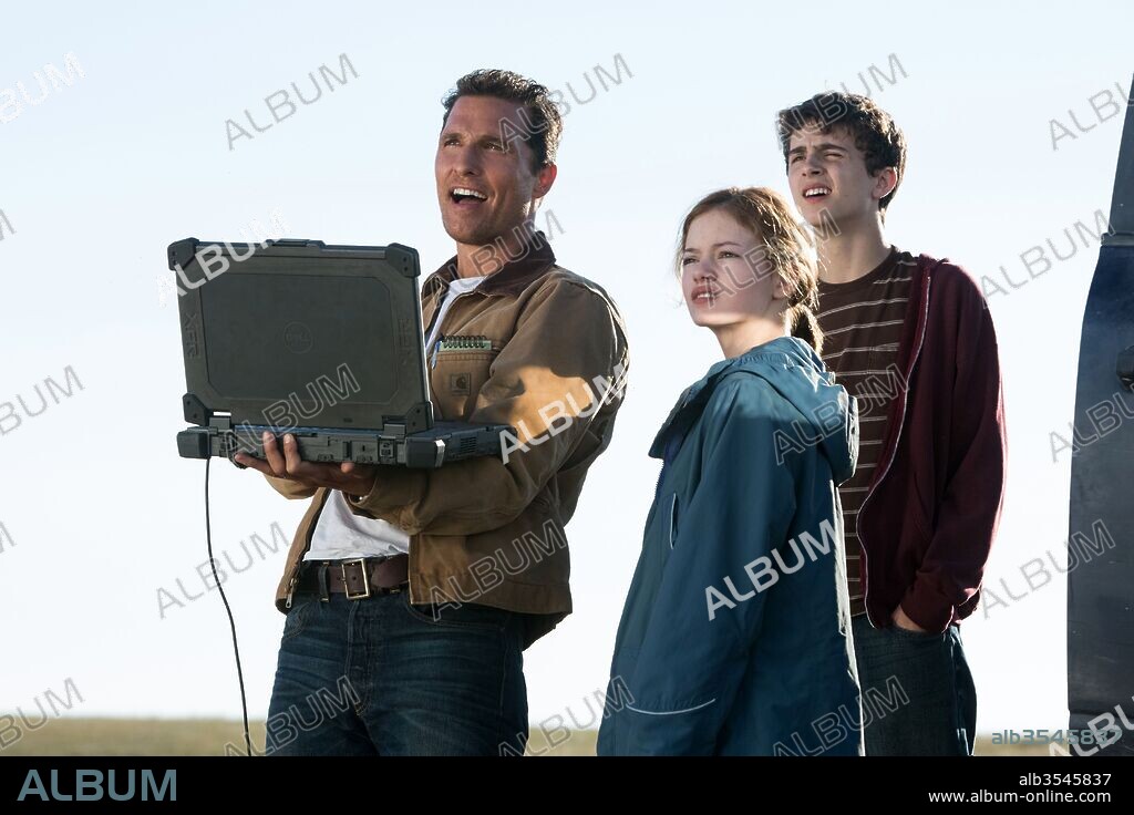 MACKENZIE FOY, MATTHEW McCONAUGHEY und TIMOTHEE CHALAMET in INTERSTELLAR, 2014, unter der Regie von CHRISTOPHER NOLAN. Copyright WARNER BROS.