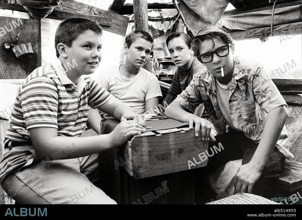 COREY FELDMAN, JERRY O'CONNELL, RIVER PHOENIX und WIL WHEATON in STAND BY ME - DAS GEHEIMNIS EINES SOMMERS, 1986 (STAND BY ME), unter der Regie von ROB REINER. Copyright COLUMBIA PICTURES.