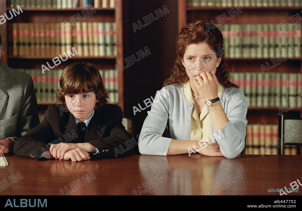 LOGAN LERMAN et MELORA WALTERS dans THE BUTTERFLY EFFECT, 2004, réalisé par ERIC BRESS et J. MACKYE GRUBER. Copyright NEW LINE CINEMA / HARVEY, SHANE.
