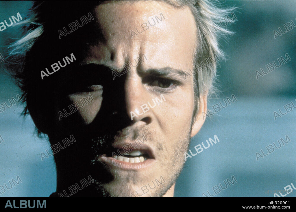 STEPHEN DORFF en AJUSTE DE CUENTAS, 1997 (CITY OF INDUSTRY), dirigida por JOHN IRVIN. Copyright LARGO ENTERTAINMENT.